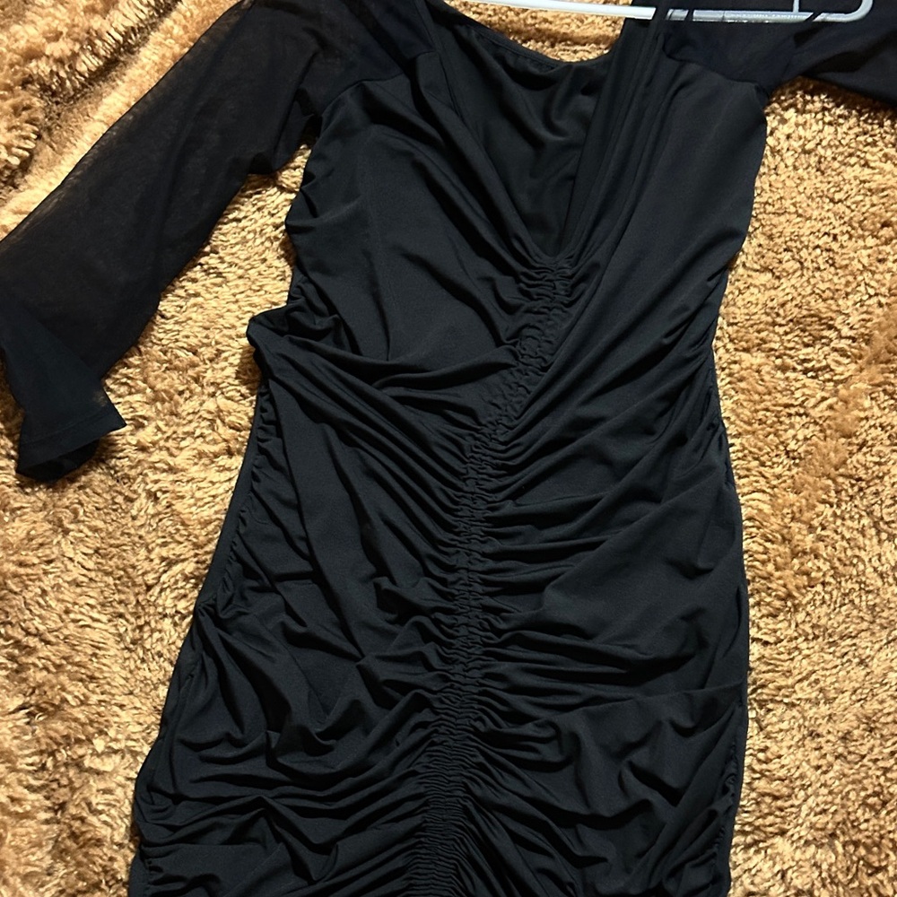 Elegant Black Ruched Dress - Picture 2 of 8